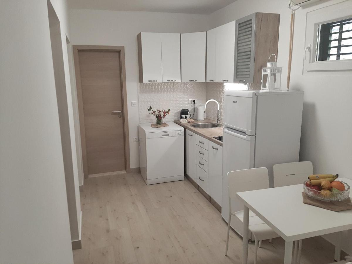 Apartman Maslina Pisak Esterno foto