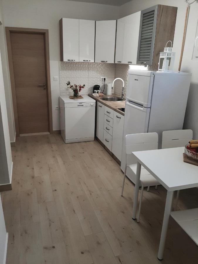 Apartman Maslina Pisak Esterno foto